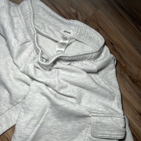 Garage Cargo Sweats - Picture 3 of 3